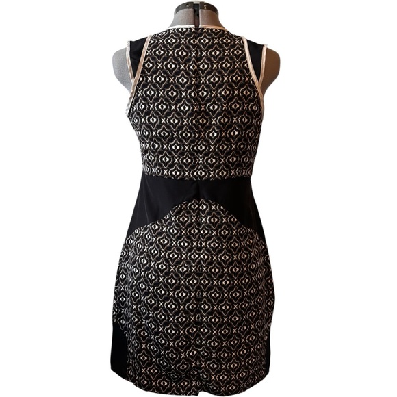 Collective Concepts Geometric Bodycon Dress | Size L | Black & Beige Panel - Picture 3 of 6